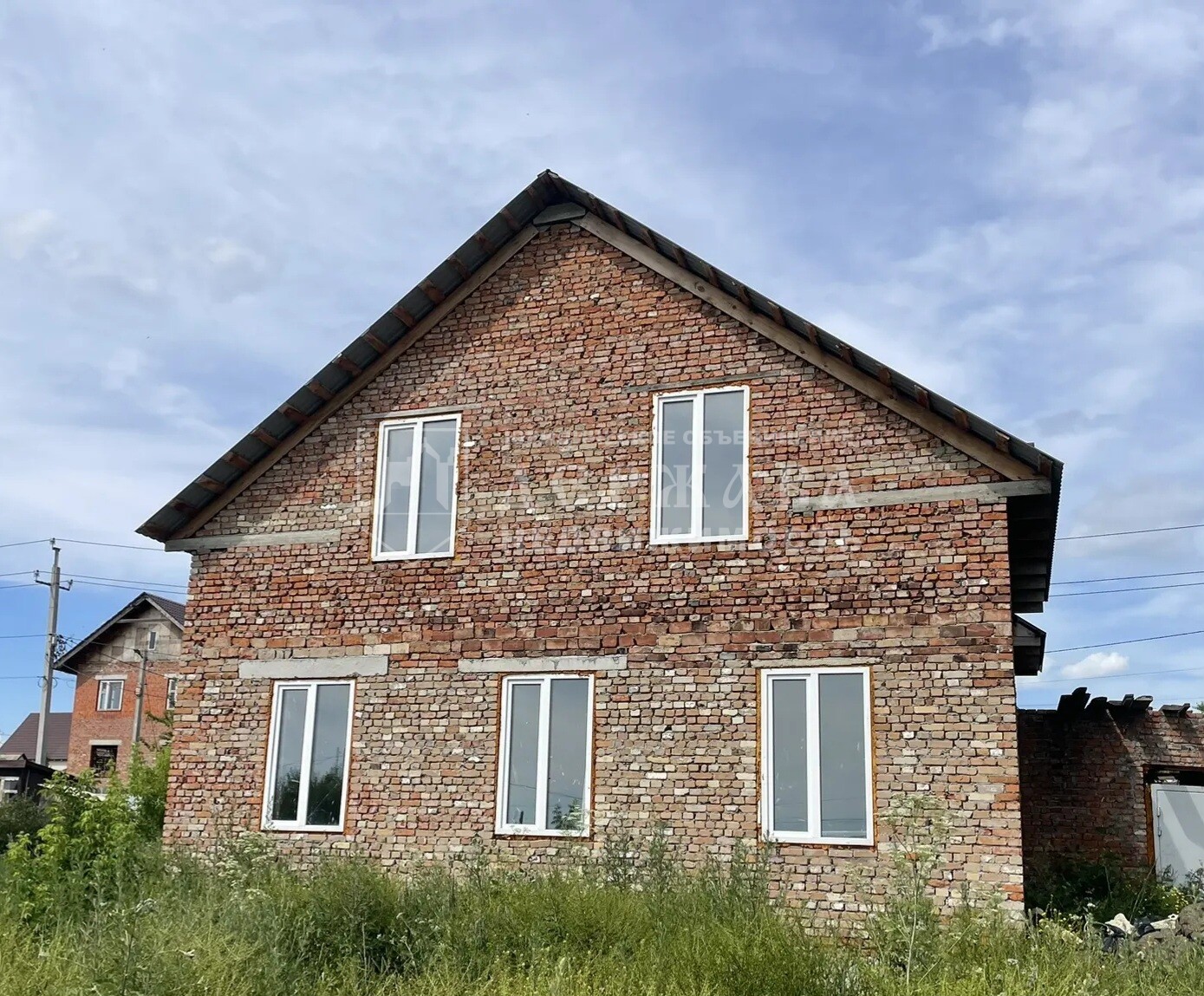 Дом, 200 м², Дальневосточная улица