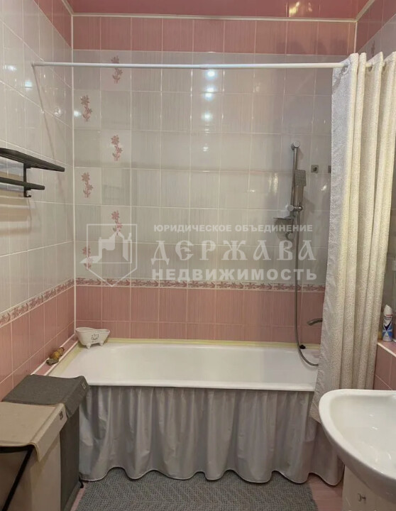 3-комнатная квартира, Весенний проспект,2