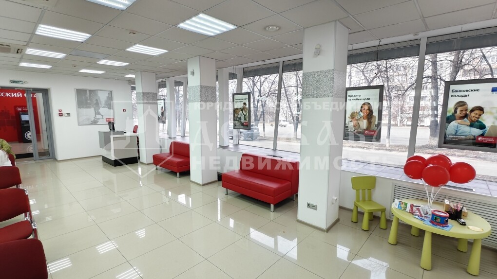 Коммерческая, 172,7 м², проспект Ленина 63