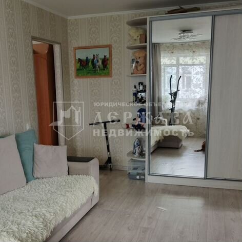 3-комнатная квартира, 48 м², проспект Шахтёров,48