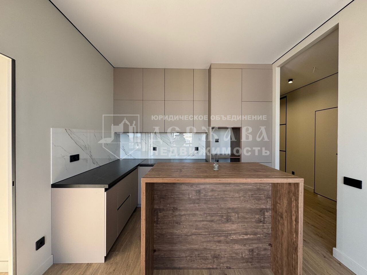 3-комнатная квартира, 75,9 м², улица Дружбы 28/7