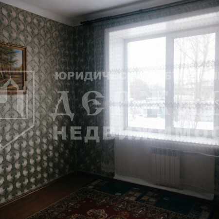 3-комнатная квартира, улица Григорченкова 33А