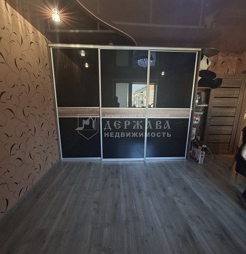 3-комнатная квартира, проспект Шахтёров 85А