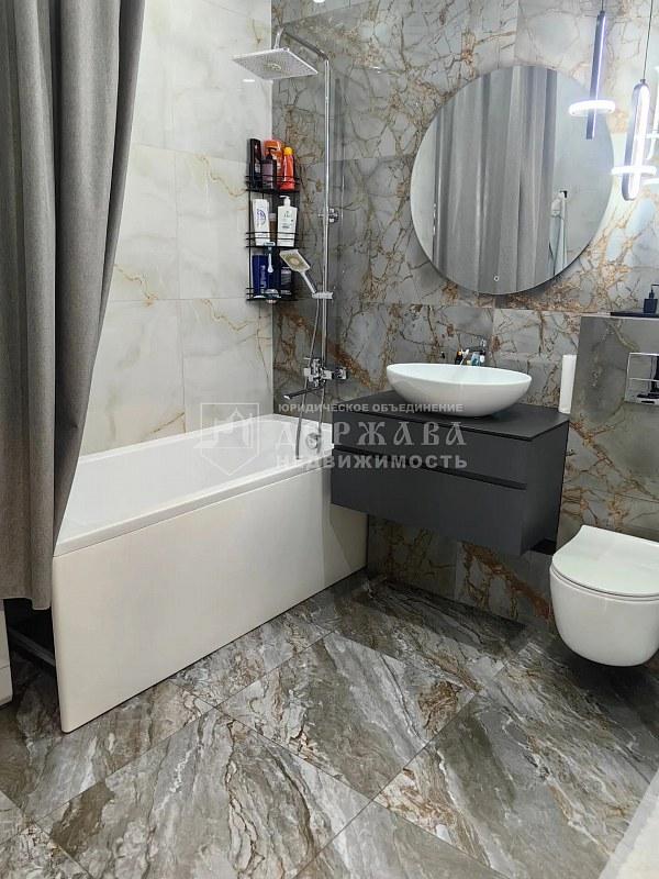 3-комнатная квартира, улица Веры Волошиной,42
