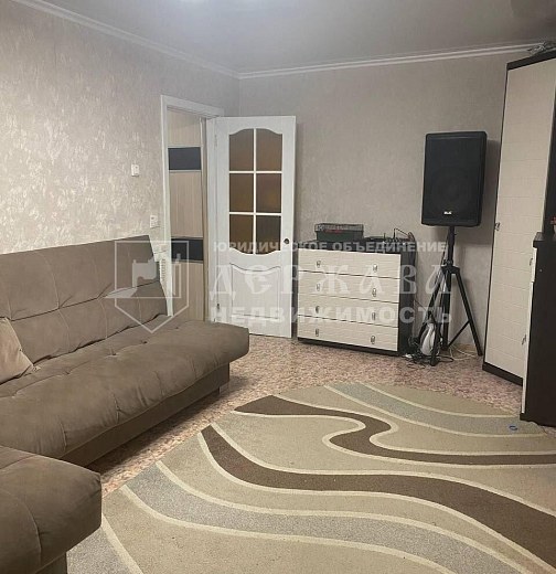 4-комнатная квартира, Октябрьская улица 2