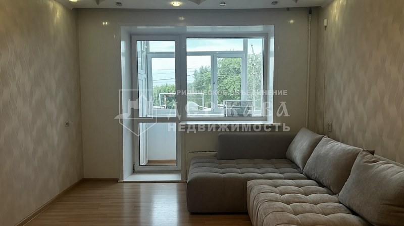 3-комнатная квартира, улица Гагарина 9