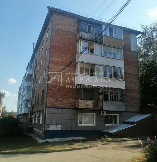 2-комнатная квартира, улица Максименко 24