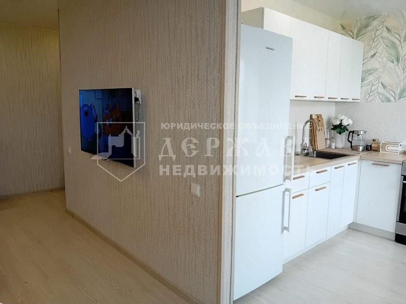 2-комнатная квартира, проспект Кирова 118