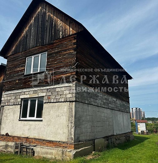 Дом, Набережная улица,12
