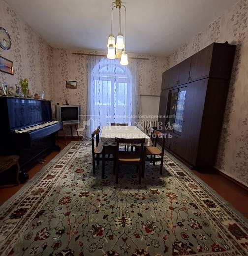4-комнатная квартира, Инициативная улица 12