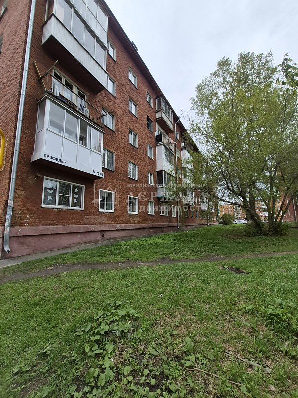 2-комнатная квартира, проспект Шахтёров 61