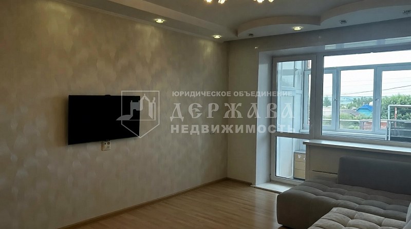 3-комнатная квартира, улица Гагарина 9
