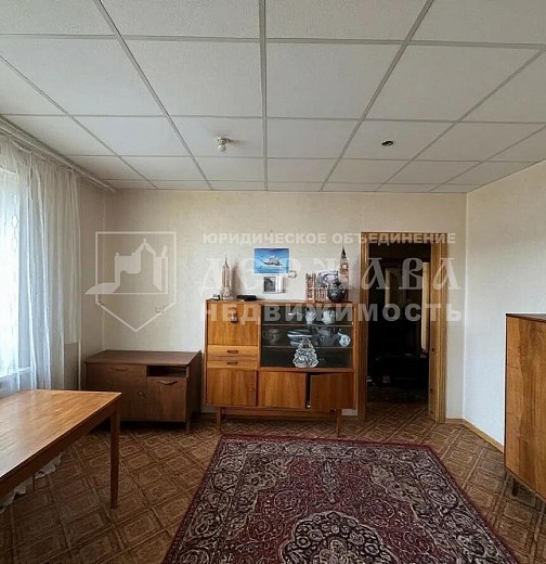 4-комнатная квартира, Октябрьский проспект,82