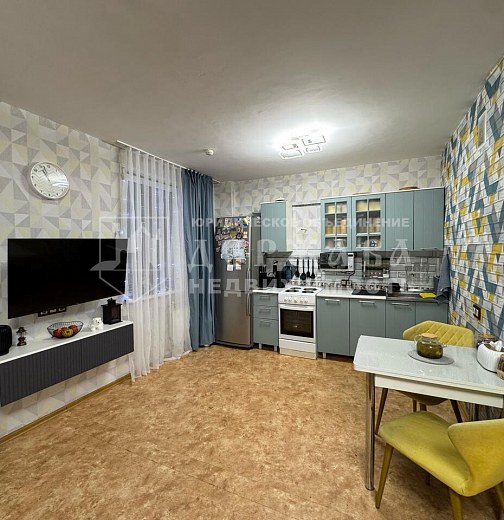 2-комнатная квартира, проспект Шахтёров 60Б