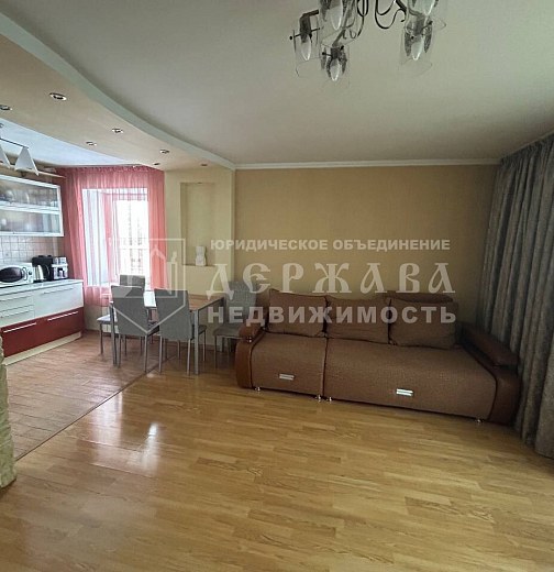 4-комнатная квартира, проспект Шахтёров 81Б