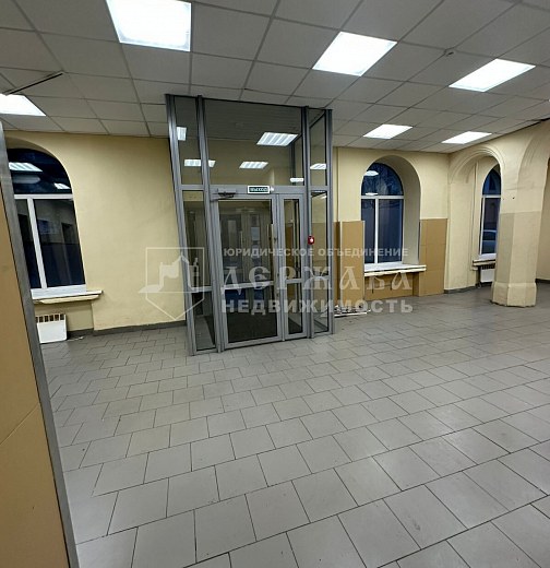 Помещение свободного назначения, 181 м2, проспект Шахтёров 31