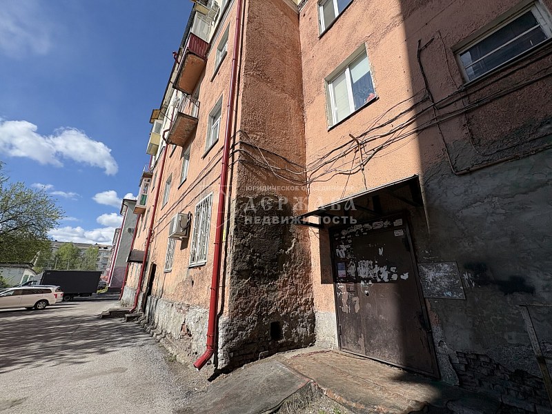 2-комнатная квартира, Коммунистический проспект,38