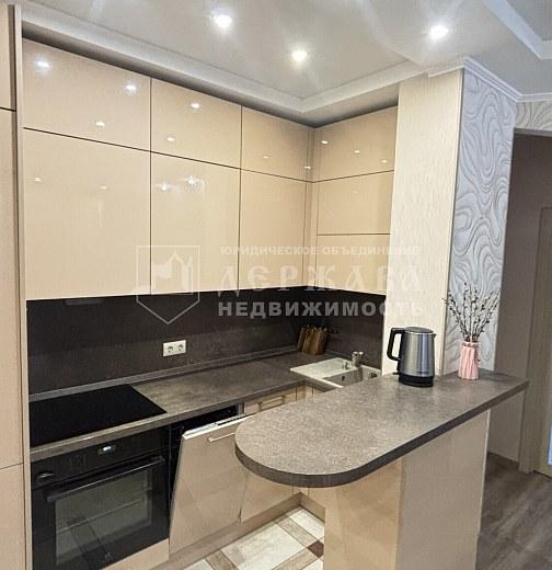 3-комнатная квартира, улица Сибиряков-Гвардейцев,22Б