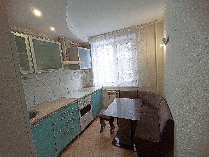 2-комнатная квартира, улица Лазо 46