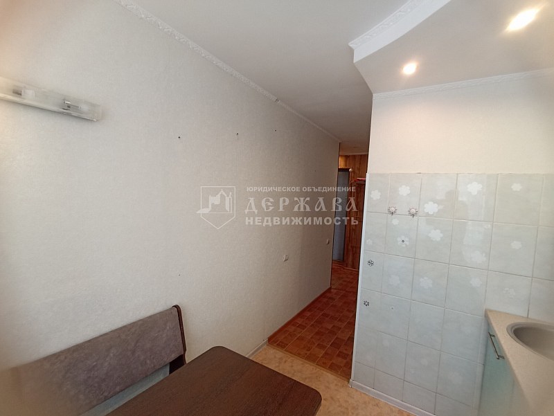 2-комнатная квартира, улица Лазо 46