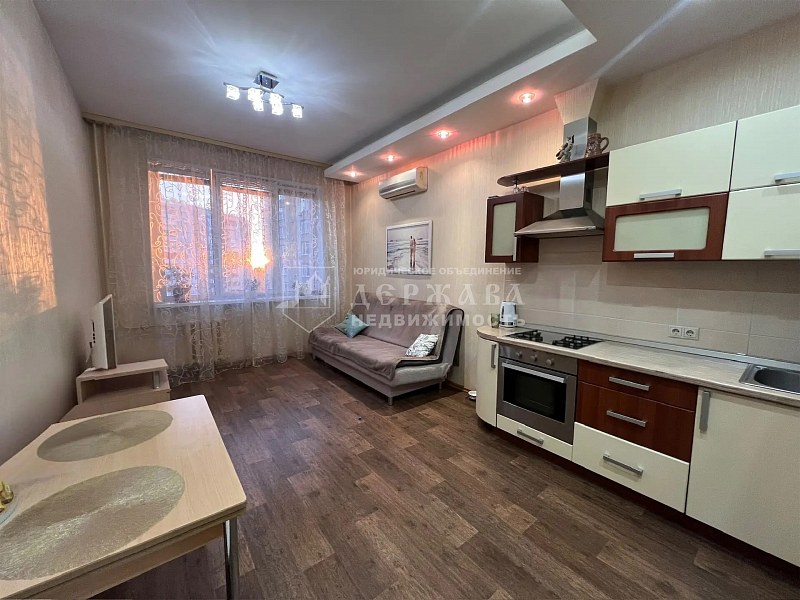 2-комнатная квартира, улица Свободы,3