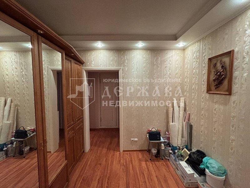 5-комнатная квартира, Молодёжный проспект 6
