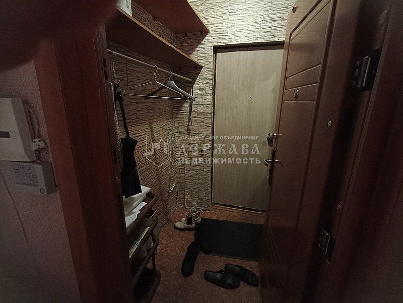4-комнатная квартира, проспект Шахтёров 33
