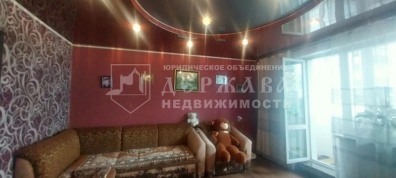 3-комнатная квартира, улица Пирогова,11/2