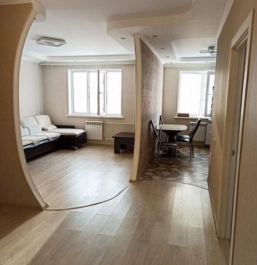 4-комнатная квартира, проспект Шахтёров 62А