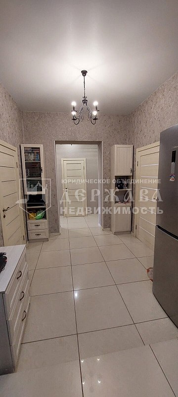 3-комнатная квартира, улица 40 лет Октября 11