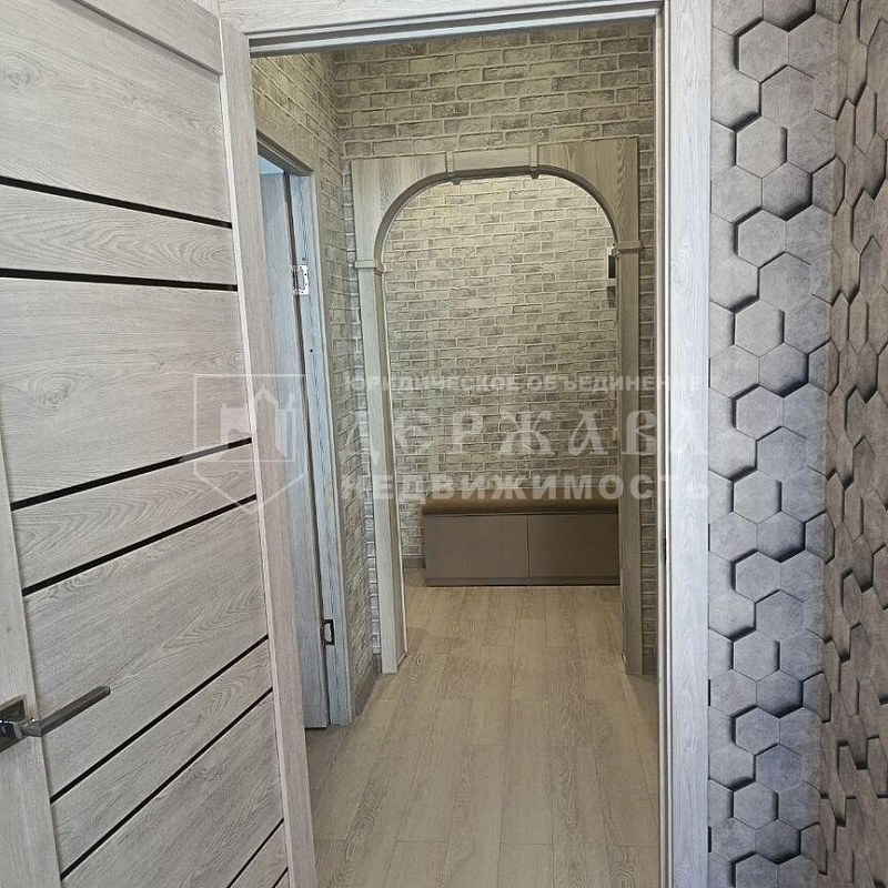 2-комнатная квартира, проспект Химиков,36к1