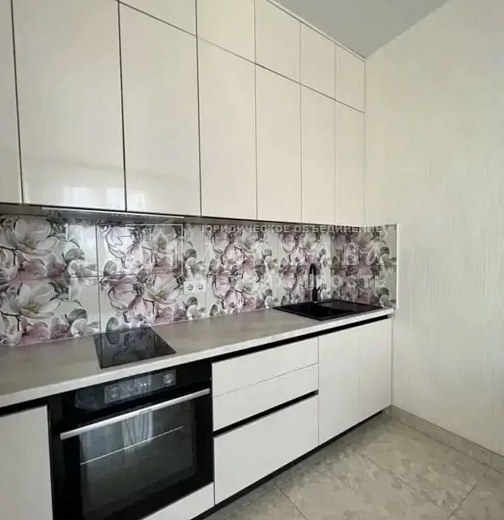 3-комнатная квартира, Осенний бульвар,12
