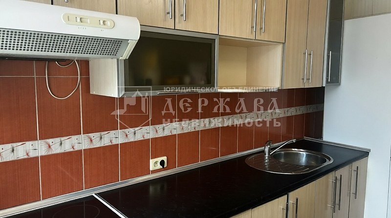 3-комнатная квартира, улица Гагарина 9