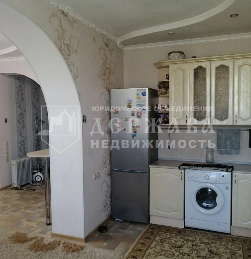 3-комнатная квартира, улица Павлова 3