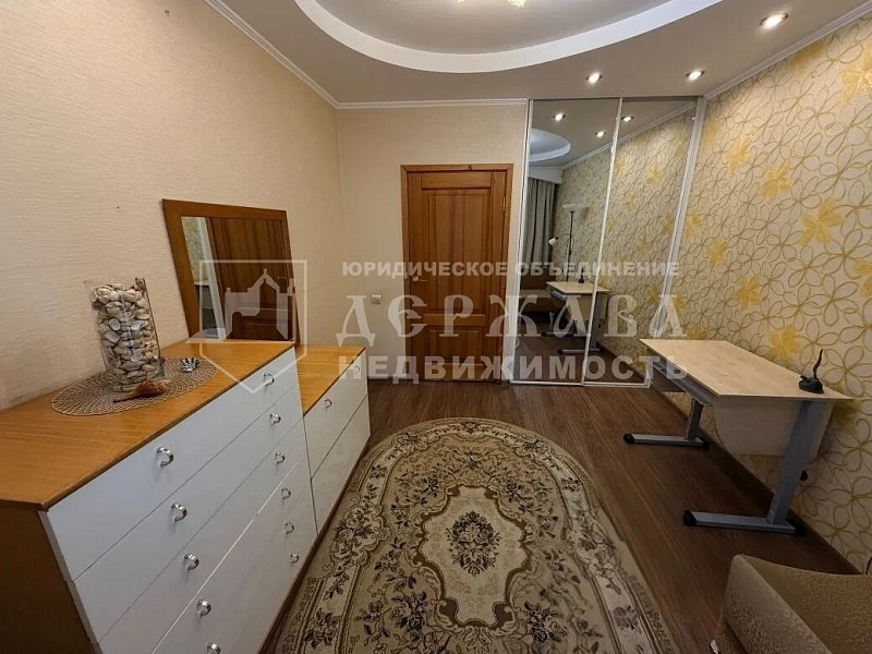 4-комнатная квартира, Октябрьский проспект,20В