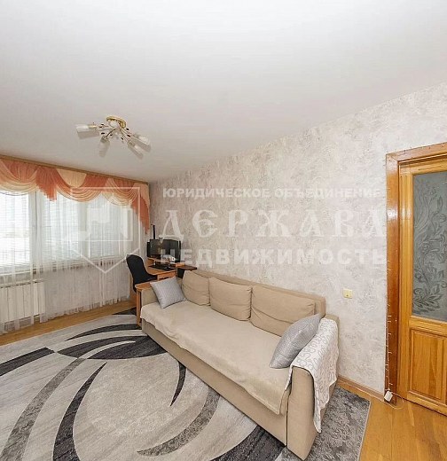 3-комнатная квартира, проспект Шахтёров 65А