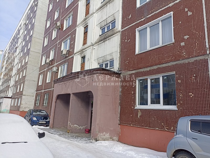 4-комнатная квартира, проспект Шахтёров 33