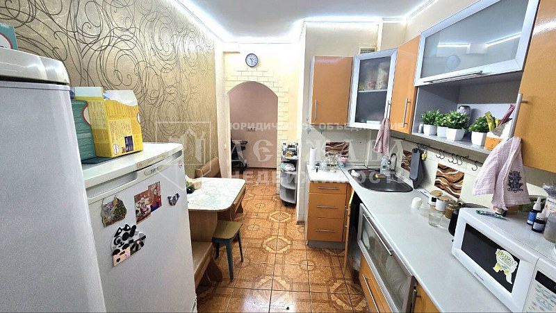 3-комнатная квартира, улица Попова 1А
