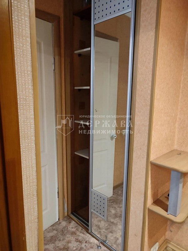 2-комнатная квартира, Октябрьский проспект 7
