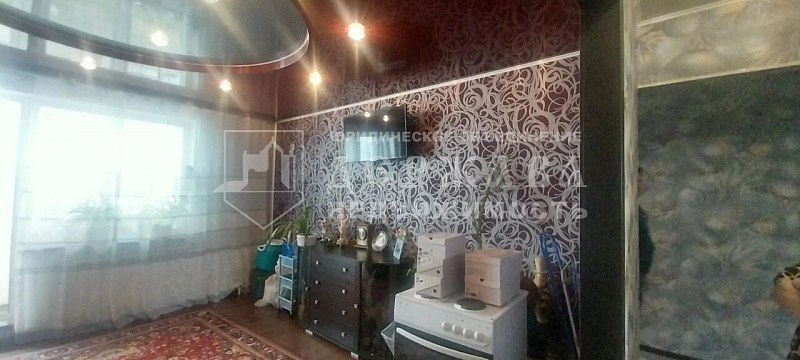 3-комнатная квартира, улица Пирогова,11/2