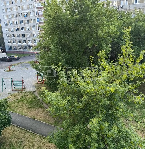 1-комнатная квартира, Октябрьский проспект 44
