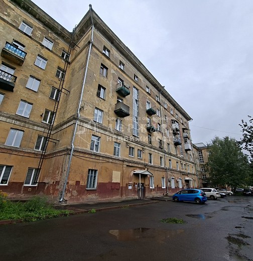 4-комнатная квартира, улица Ушакова 3