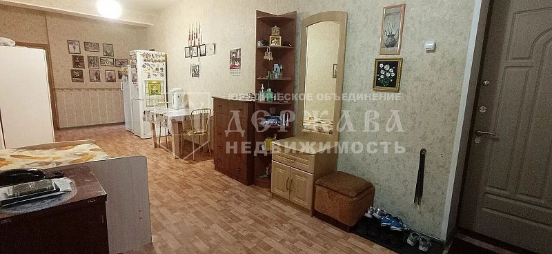 3-комнатная квартира, Ленинградская улица 40