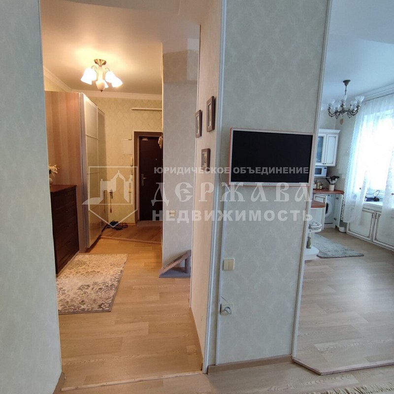 3-комнатная квартира, улица Черняховского 1