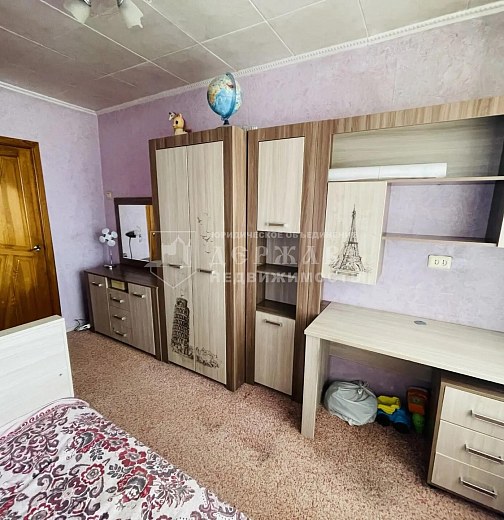 2-комнатная квартира, улица 1-я Линия 8