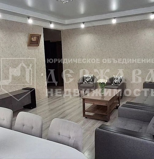 3-комнатная квартира, Лазурная улица 9