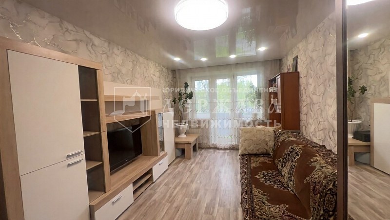 2-комнатная квартира, Коммунистический проспект,19