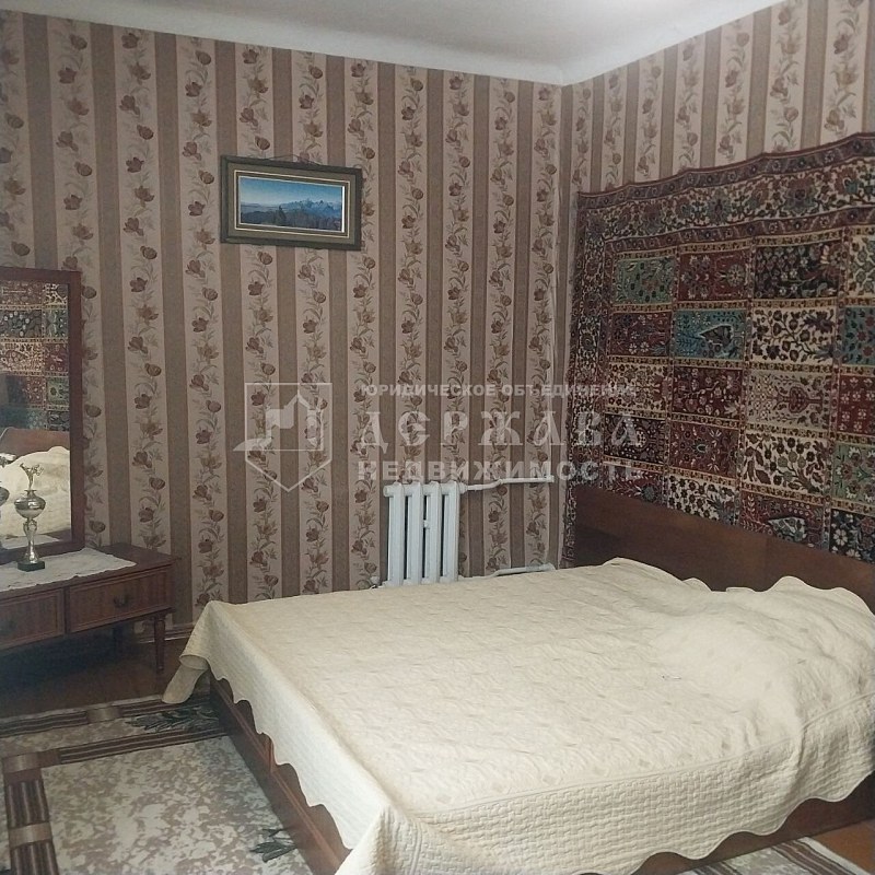 3-комнатная квартира, улица Григорченкова 33А