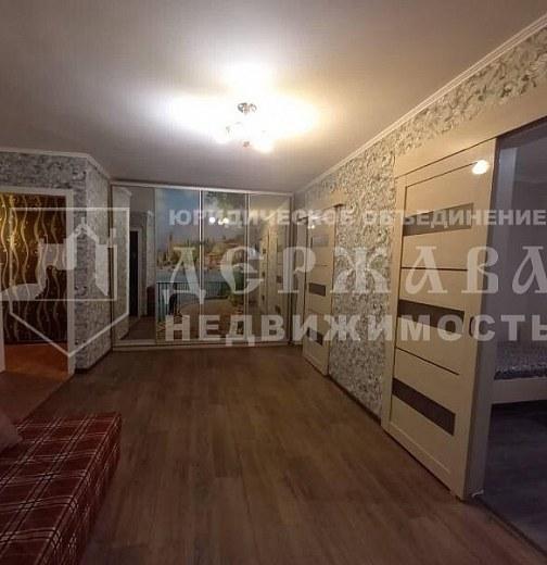 3-комнатная квартира, улица Рукавишникова 5