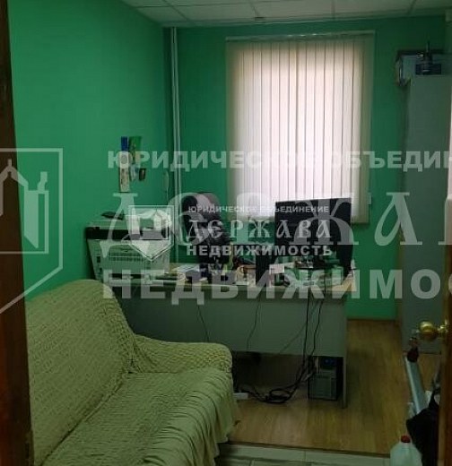 Торговое помещение, 181.3 м2, улица Черняховского 17А